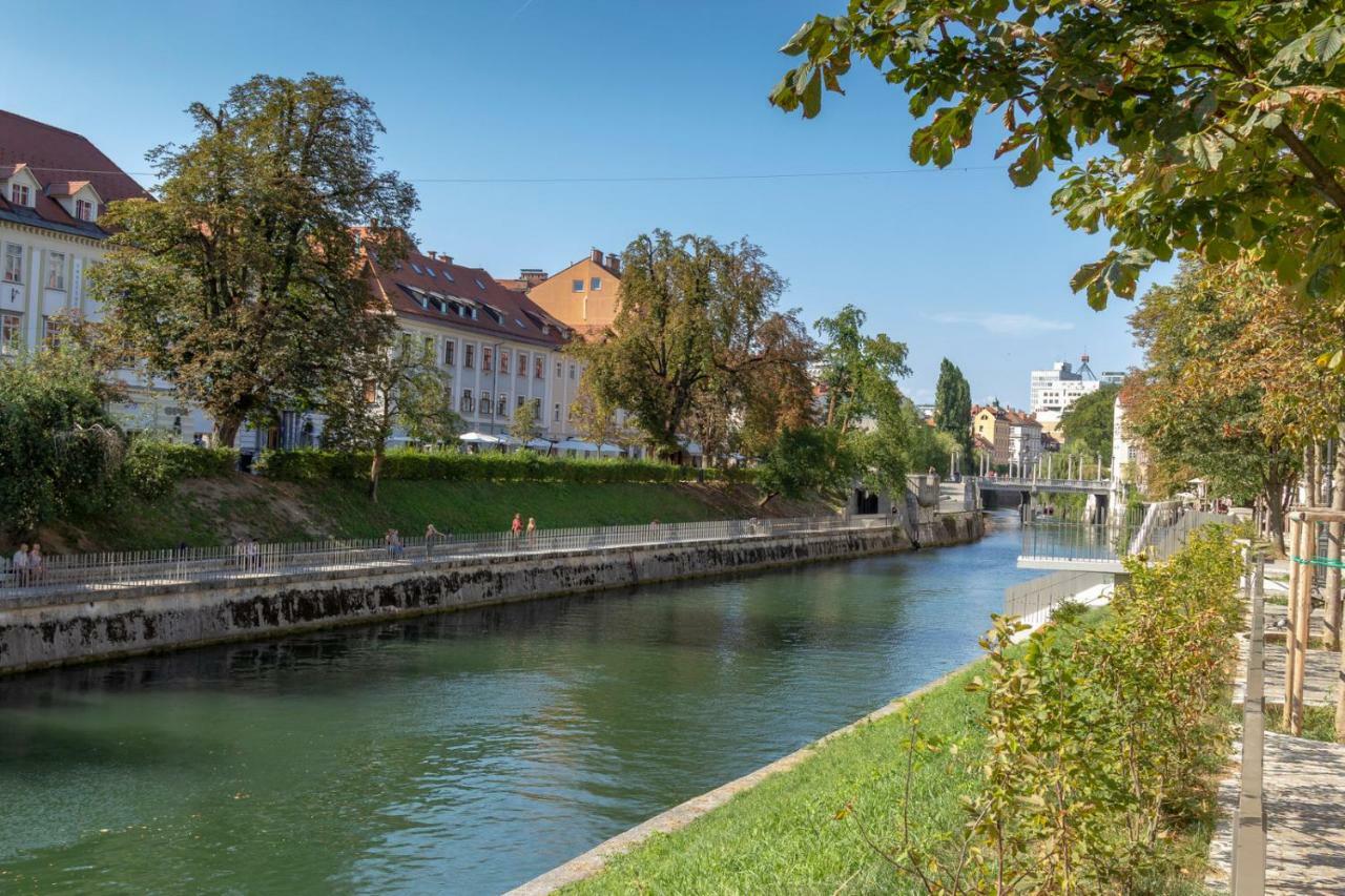 Apartment Fine Dalmatinova Ljubljana Luaran gambar